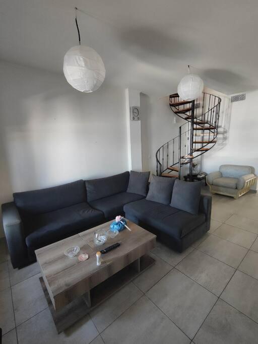 Two-Storey House In Kardamyla Marmaron  Екстер'єр фото