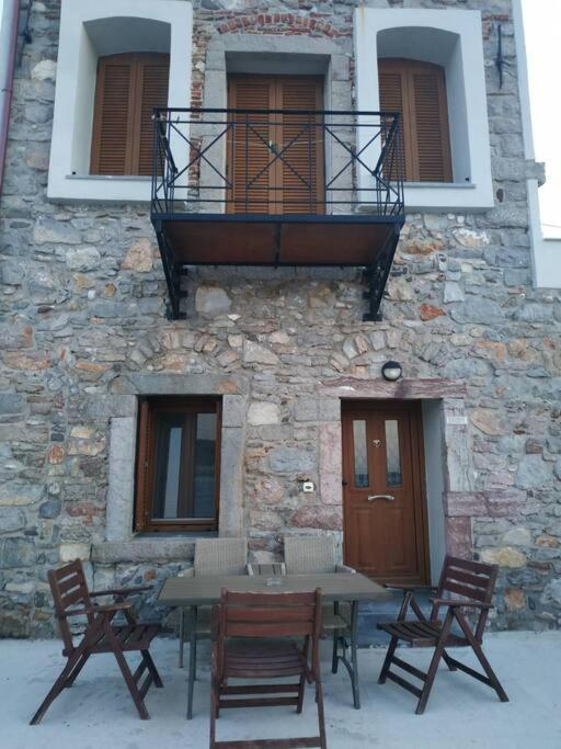 Two-Storey House In Kardamyla Marmaron  Екстер'єр фото